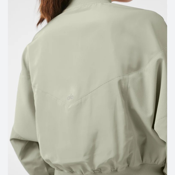 ALO Mixed Media Reinvention Jacket - Picture 4 of 10